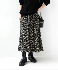 ジャーナルスタンドレリューム　マジョリカプリーツフラワースカート　花柄スカート