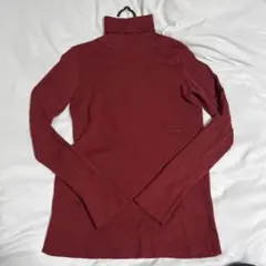 UNIQLO XL バーガンディ タートルネック