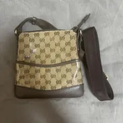 GUCCI GGキャンバス ショルダーバッグ GGクリスタル 374416のサムネイル
