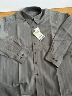 11月末迄セール！グレー ストライプ 長袖シャツ Sサイズ　新品タグ付