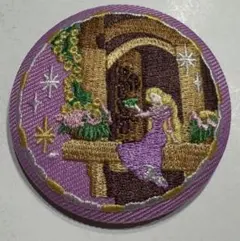 Disney Characters 刺繍缶バッジビスケット2塔の上のラプンツェル