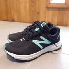 ランニングシューズ スニーカー