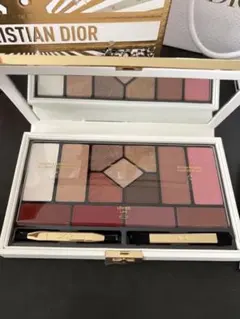 Christian Dior ホリデーコレクション　メイクパレット　紙袋2種つき Christian Dior ホリデーコレクション メイクパレット 紙袋2種つき