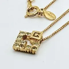 美品　ジバンシー ネックレス スクエアモチーフ ゴールド ラインストーン　Gロゴ