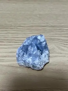 セレスタイト　鉱石　置物