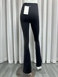 ルルレモンlululemon ブラック フレア ヨガパンツ ハイウエスト 4