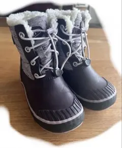 KEEN キッズ 防水ブーツ スノーシューズ