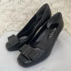 美品23.5㎝【DIANA WELLFIT スクエアトゥリボンパンプス】