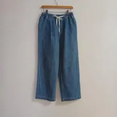 Item thumbnail for item ef87d7a1-3c3e-4155-a5dc-e93d2c8b672f