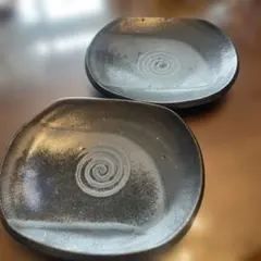 高級品‼️焼き魚など、黒い渦巻き模様の皿 2枚セット