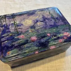 モネの睡蓮　デザイン　缶　ジベルニー購入
