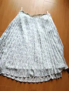 COMME CA ISM プリーツスカート ホワイト系