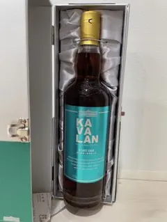 KAVALAN RHYTHM TAIWAN 700ml 43% - メルカリ