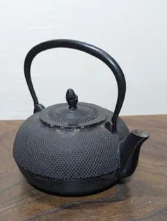 未使用、保管品 南部岩鋳造15型丸平アラレ 南部鉄瓶 南部鉄器 - メルカリ