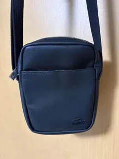 にょんにょん　LACOSTE ブラック ショルダーバッグ にょんにょん様専用 LACOSTE ブラック ショルダーバッグ - メルカリ
