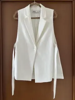 ZARA ジレ　ベスト　ホワイト
