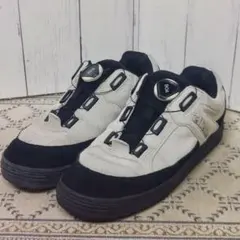 ellesse BOAシステム スニーカー ベージュ 黒 26.0cm スエードのサムネイル
