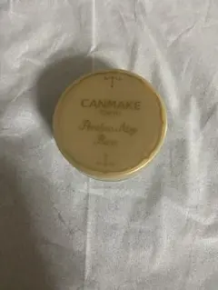 CANMAKE ポアレスエアリーベース 01