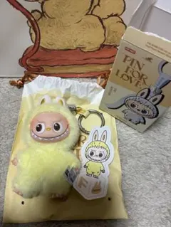 Labubu ラブブ アルファベット イニシャルF