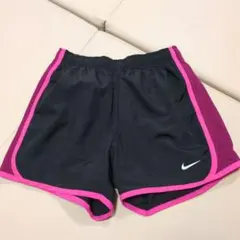 Nike ランニング　ショートパンツ