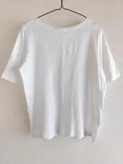 ユニクロ ボートネックTシャツ