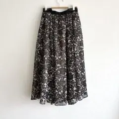 23区　ボタニカルプリント フレア スカート