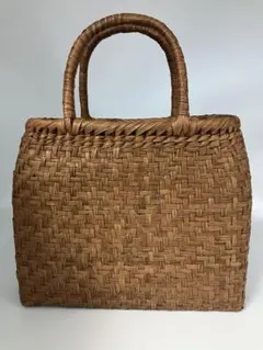 専用ページ　　メルカリ特別価格　色育つ１番皮　国産信州山葡萄籠バッグ　網代編 小ぶり︎タイプ】メルカリ特別価格 色育つ1番皮沢皮 国産信州山葡萄籠
