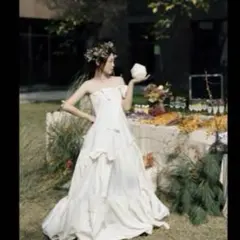 ベアトップウエディングドレスホワイト ウェディングドレスティアードデザイン