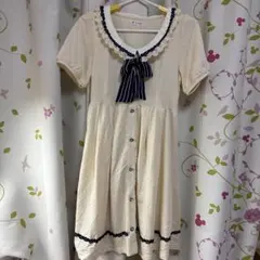 【axes femme】襟レース、リボン付きひざ丈ワンピース