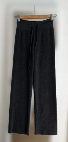 ユニクロ　リブ編みパンツ