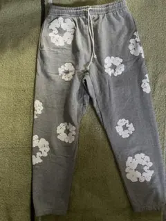 エ*コ様 DENIM TEARS 完全正規品花柄プリント ジョガーパンツ Sma