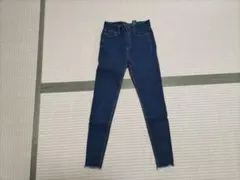 Item thumbnail for item 6037cd7e-0c08-459f-84bd-74d4c02f7f3b