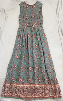 美品OSHIMA REI クルーネックスウェット パフスリーブ アイボリー 2025