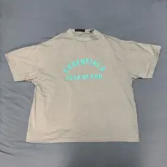 fear of god essentials人気ロゴ入手困難