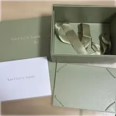 ヴァンクリ空箱　ブレスレット 値下済 Van Cleef & Arpels ヴァンクリ ブレスレットケース空箱 - メルカリ