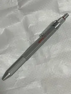 rotring 600 3 in 1 多機能ペンのサムネイル