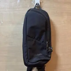 pacsafe パックセーフ バイブ150 コーデュラ ブラック Vibe150