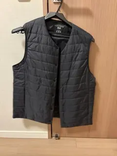 ユニクロ　WARM PADDED ブラック ベスト
