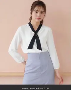 【美品】ASTORIA ODIER パールピン付き リボンブラウス Mのサムネイル