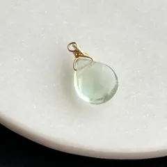 新品　グリーンフローライト　ペンダントトップ　小粒