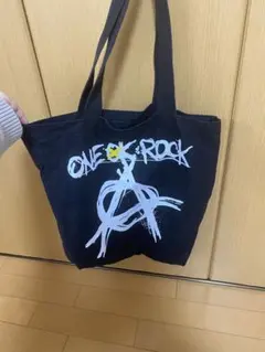 新品未開封　Ambitions ONE OK ROCK グッズ Amazon.co.jp: ONE OK ROCK 2017 