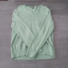 【ユニクロ】UNIQLO グリーン Vネック ニット L 薄手 ビジネス メンズ