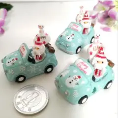 No.D180 ミニカーに乗ってプレゼントを配るサンタ♪