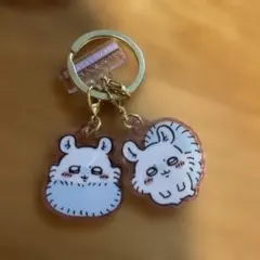 モモンガ　アクリルキーホルダー　3連のうち2個のみ