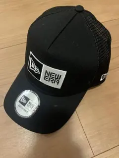 《新品未使用》NEW ERA ブラック トラッカーキャップ