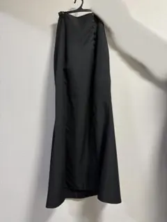 黒いタイトスカート 8ボタン