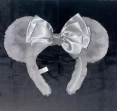 ディズニー　グレー　カチューシャ　リボン