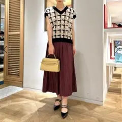 お値下げ‼️美品☆BallseyヘアリープラッドエンブロイダリーVネックベストのサムネイル