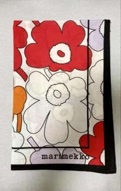 マリメッコ　スカーフ　未使用