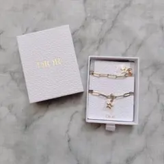 Dior 星型チャーム